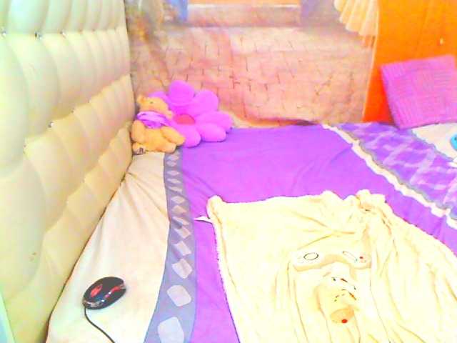 HOTLILLIE live cam on BongaCams