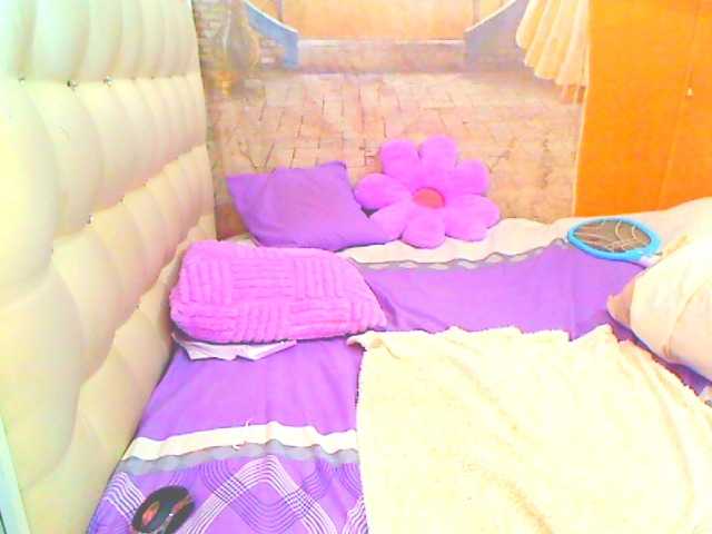 HOTLILLIE live cam on BongaCams