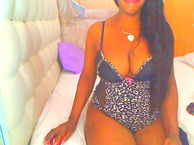 HOTLILLIE live cam on BongaCams