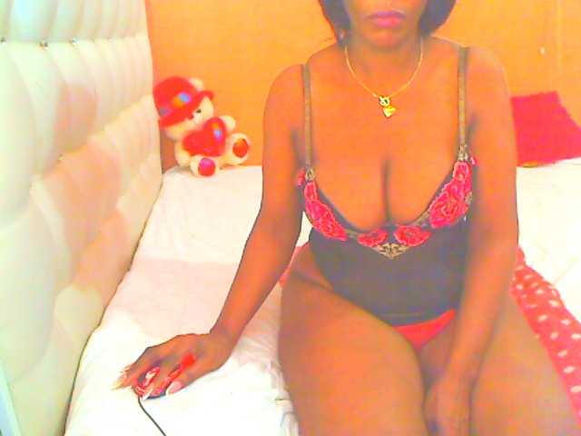 HOTLILLIE live cam on BongaCams