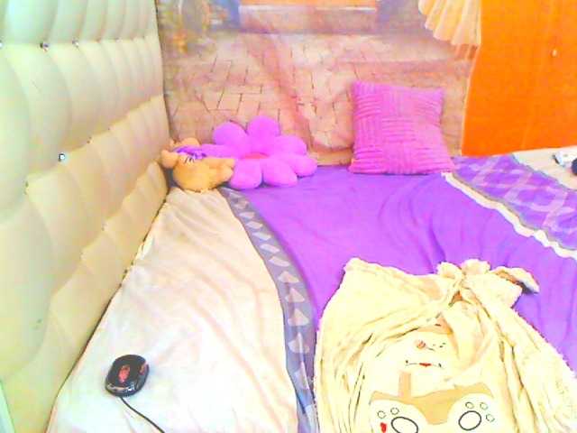 HOTLILLIE live cam on BongaCams