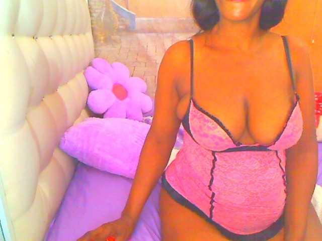HOTLILLIE live webcam show