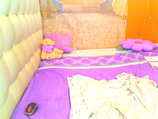 HOTLILLIE live cam on BongaCams