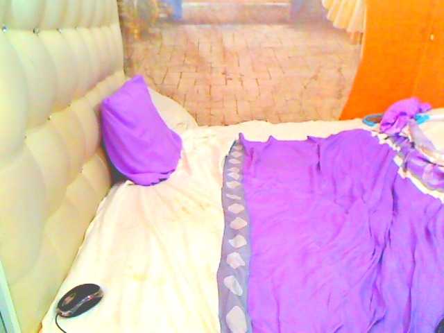 HOTLILLIE live cam on BongaCams