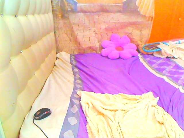 HOTLILLIE live cam on BongaCams