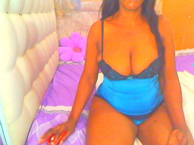 HOTLILLIE live cam on BongaCams