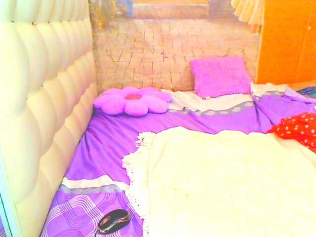 HOTLILLIE live cam on BongaCams