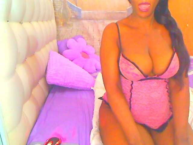 HOTLILLIE live webcam show