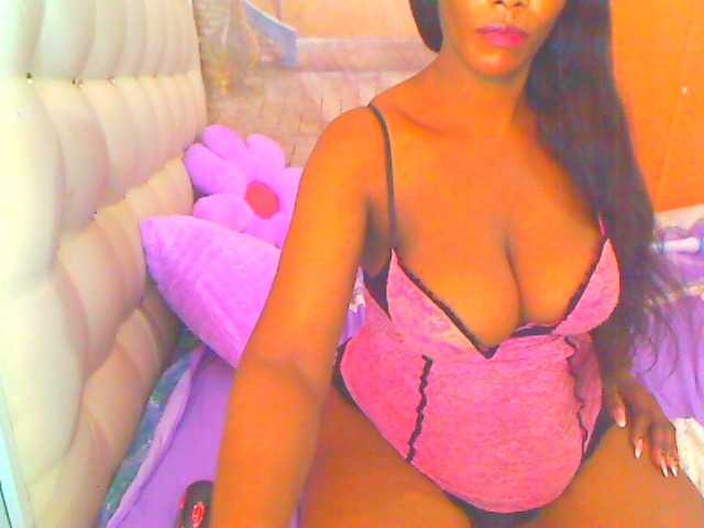 HOTLILLIE live cam on BongaCams