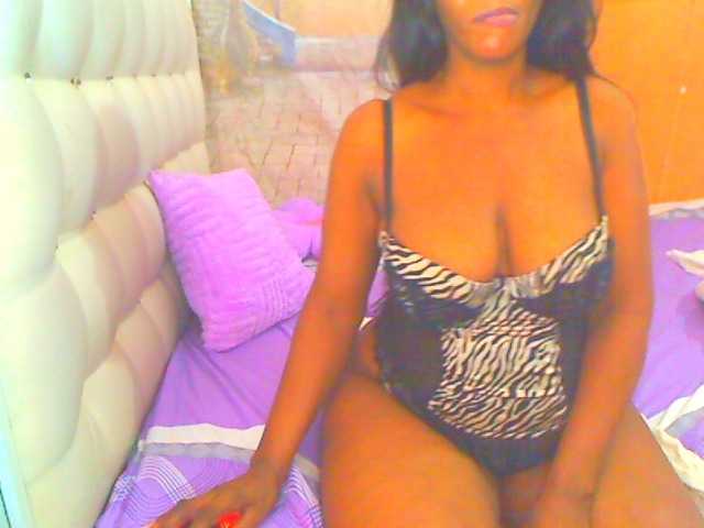 HOTLILLIE live webcam show