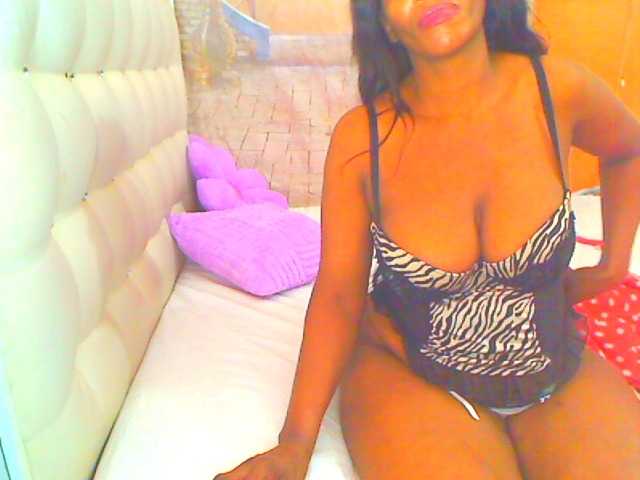 HOTLILLIE live cam on BongaCams