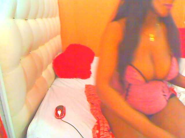 HOTLILLIE live cam on BongaCams