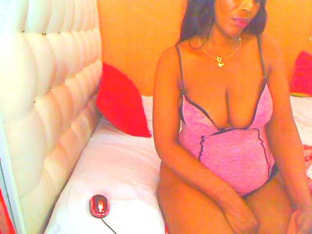 HOTLILLIE live cam on BongaCams