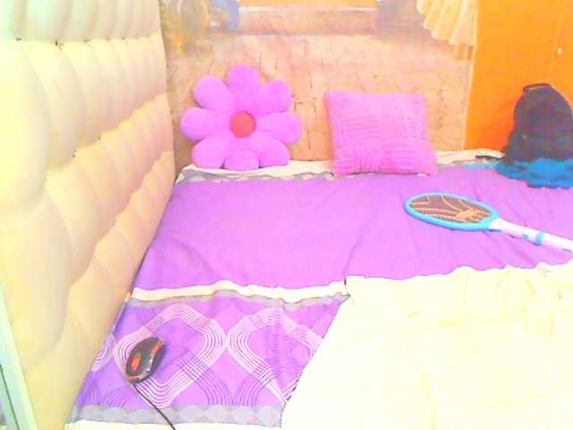 HOTLILLIE live cam on BongaCams