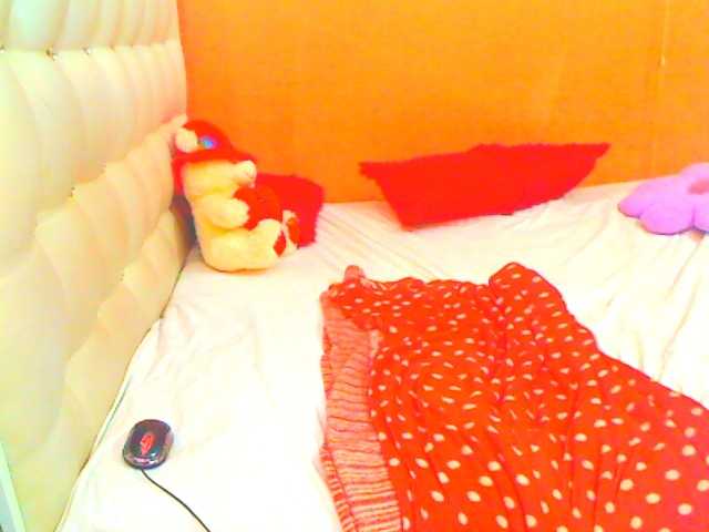 HOTLILLIE live cam on BongaCams