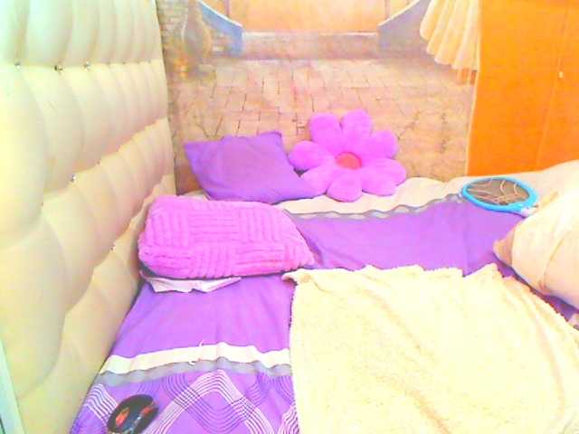 HOTLILLIE live cam on BongaCams