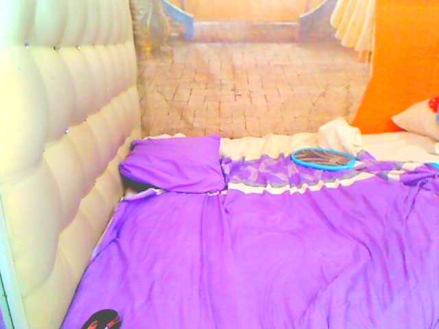 HOTLILLIE live cam on BongaCams