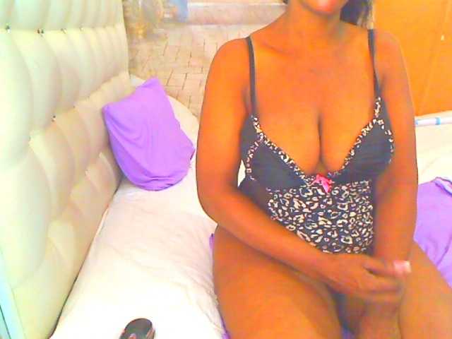 HOTLILLIE webcam