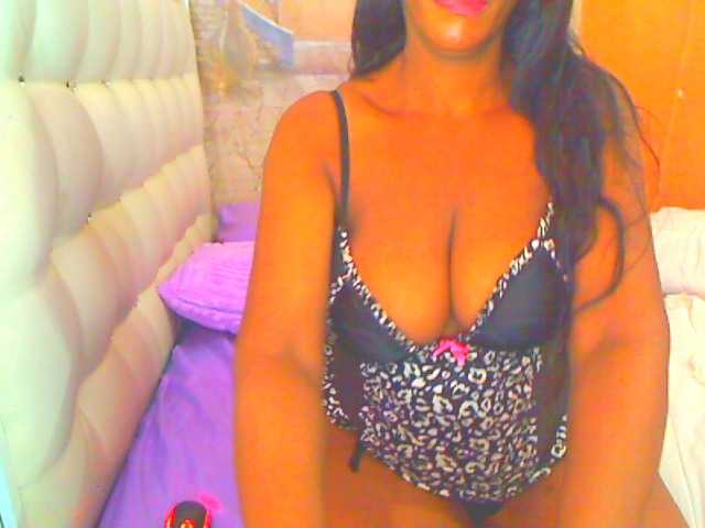 HOTLILLIE live cam on BongaCams