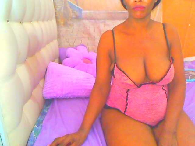 HOTLILLIE live webcam show