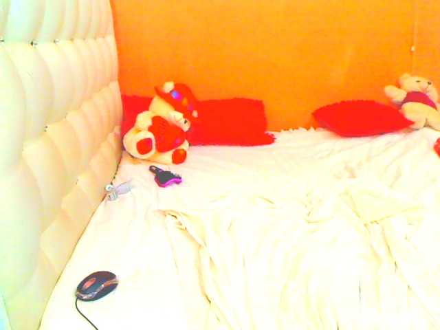 HOTLILLIE live cam on BongaCams