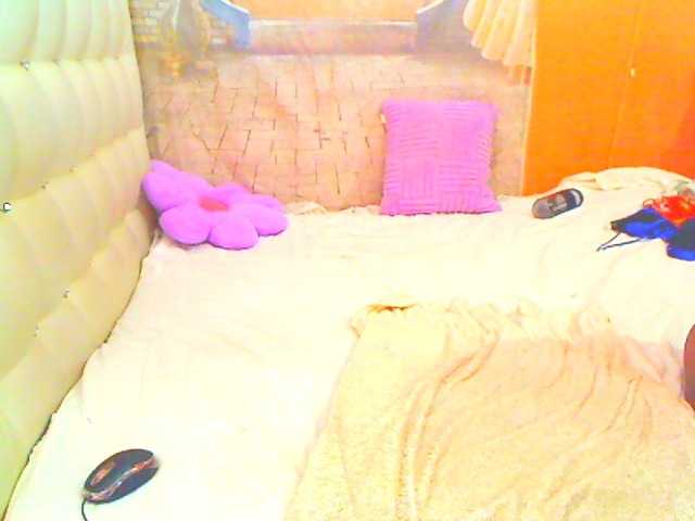 HOTLILLIE live cam on BongaCams