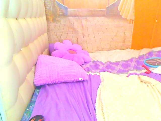 HOTLILLIE live webcam show