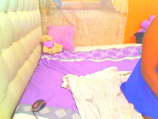 HOTLILLIE live cam on BongaCams