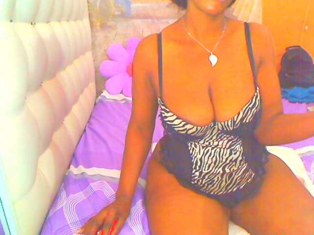 HOTLILLIE live cam on BongaCams
