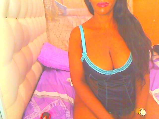 HOTLILLIE live webcam show