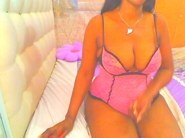 HOTLILLIE live cam on BongaCams