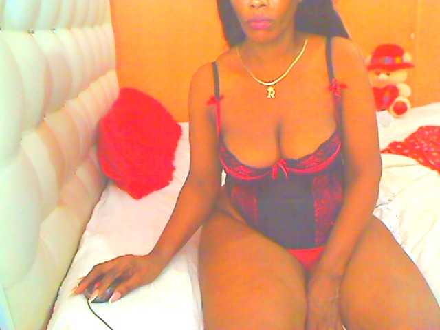 HOTLILLIE live cam on BongaCams