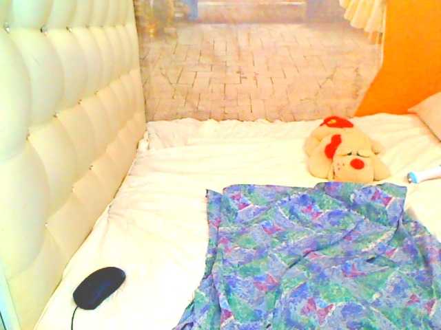 HOTLILLIE live cam on BongaCams