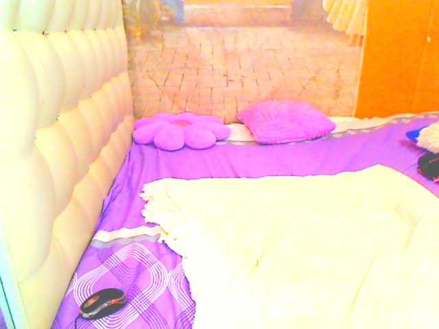 HOTLILLIE live cam on BongaCams