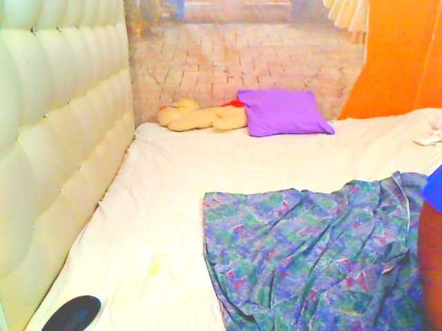 HOTLILLIE live cam on BongaCams