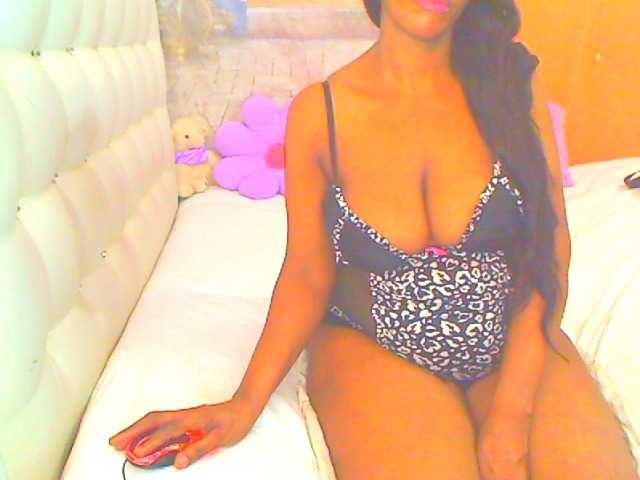 HOTLILLIE live cam on BongaCams