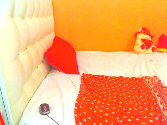 HOTLILLIE live cam on BongaCams