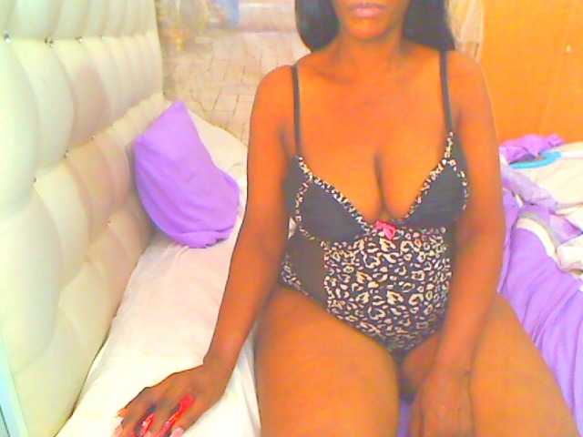 HOTLILLIE live cam on BongaCams