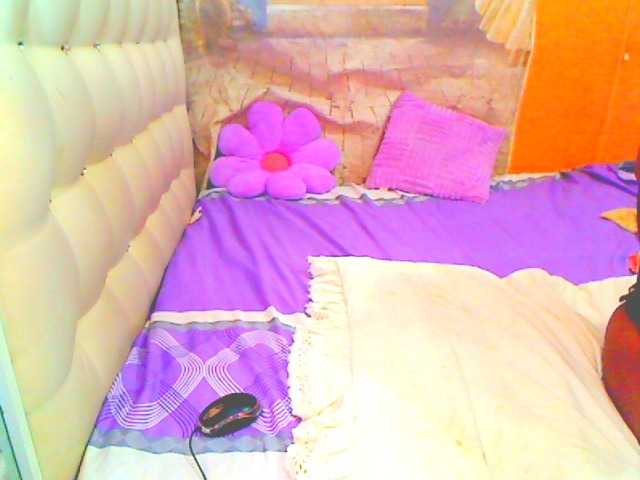 HOTLILLIE live cam on BongaCams
