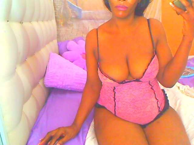 HOTLILLIE live webcam show