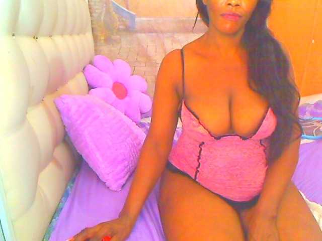 HOTLILLIE live webcam show