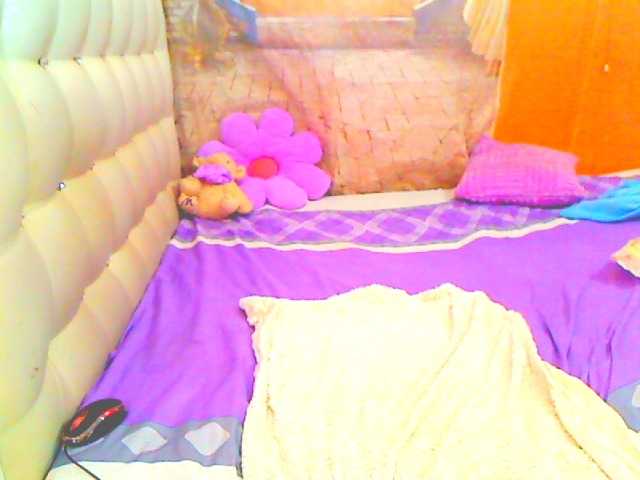 HOTLILLIE live cam on BongaCams