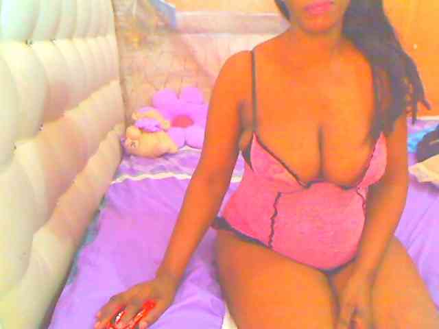 HOTLILLIE webcam