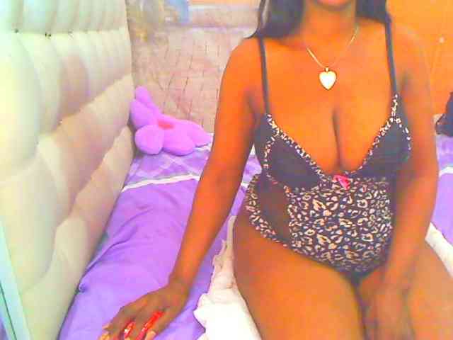 HOTLILLIE webcam