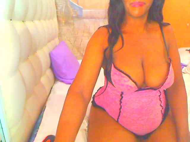 HOTLILLIE webcam