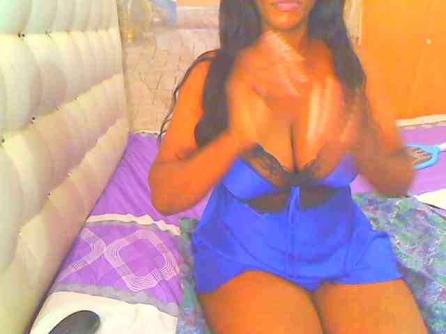 HOTLILLIE webcam