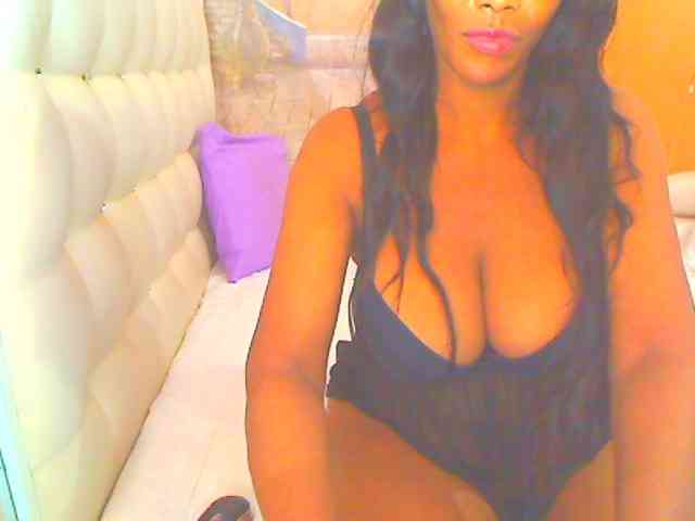 HOTLILLIE webcam