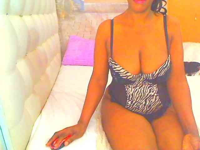 HOTLILLIE webcam