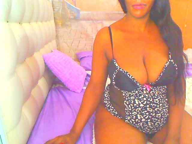 HOTLILLIE webcam