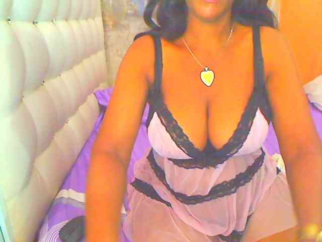 HOTLILLIE webcam